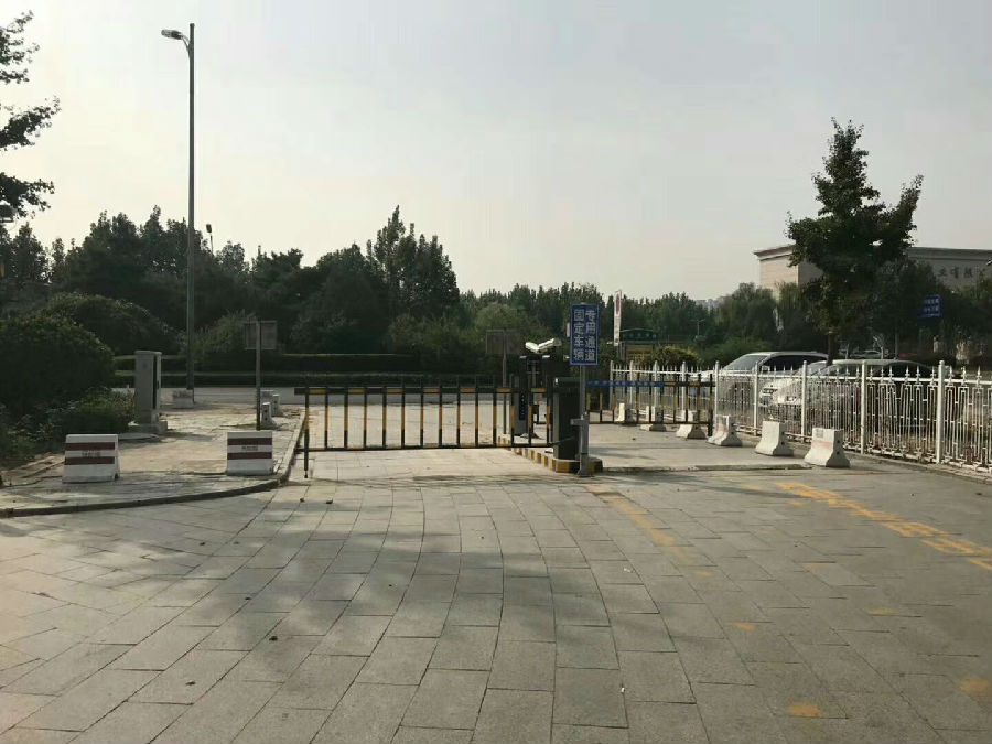 燕郊创业大厦高清车牌识别系统